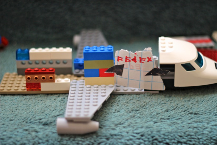 FedEx Lego plane